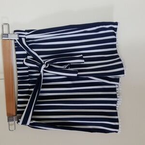 Sophia + Zeke Navy & White Girl's Shorts Size L